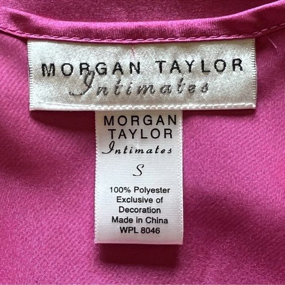 Morgan Taylor Pink Satin Long Night Gown Small Slip Dress Chemise Wet Look - Picture 10 of 11